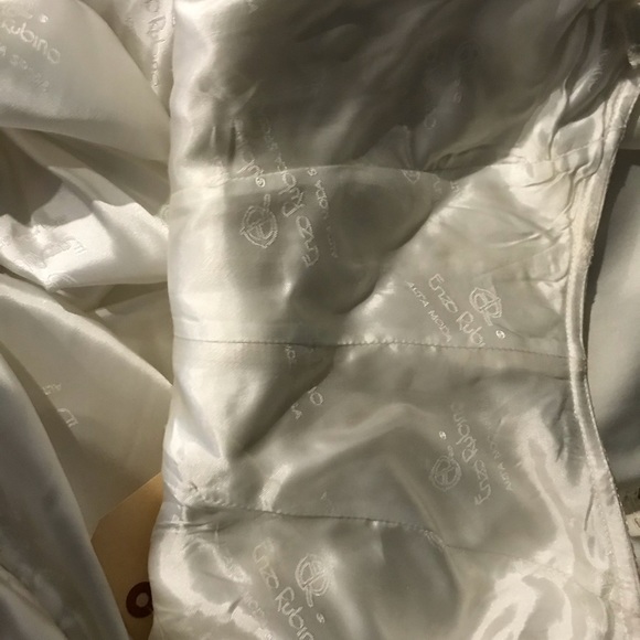 Vintage Ivory Silk Off Shoulder Wedding Dress 12 - Picture 6 of 7